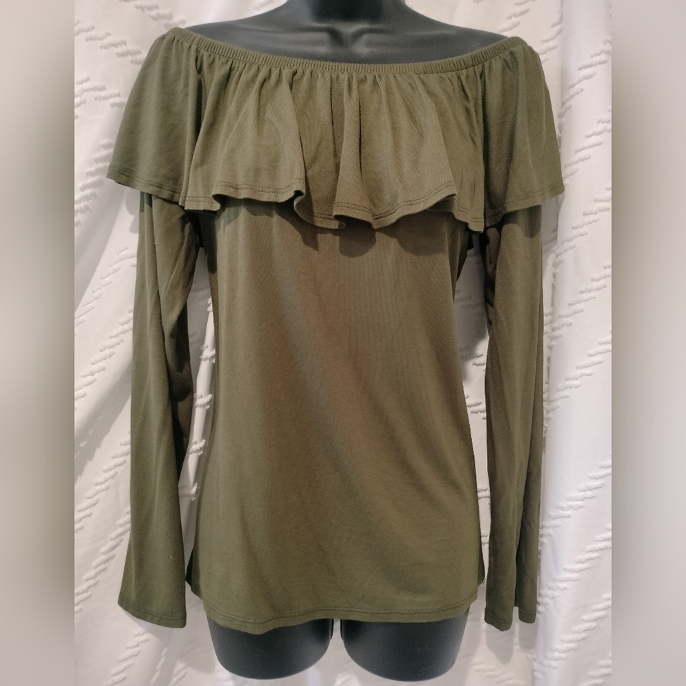 Flirty Feminine Off-Shoulder Olive Green Ruffle Top Blouse NWOT Cute Fun